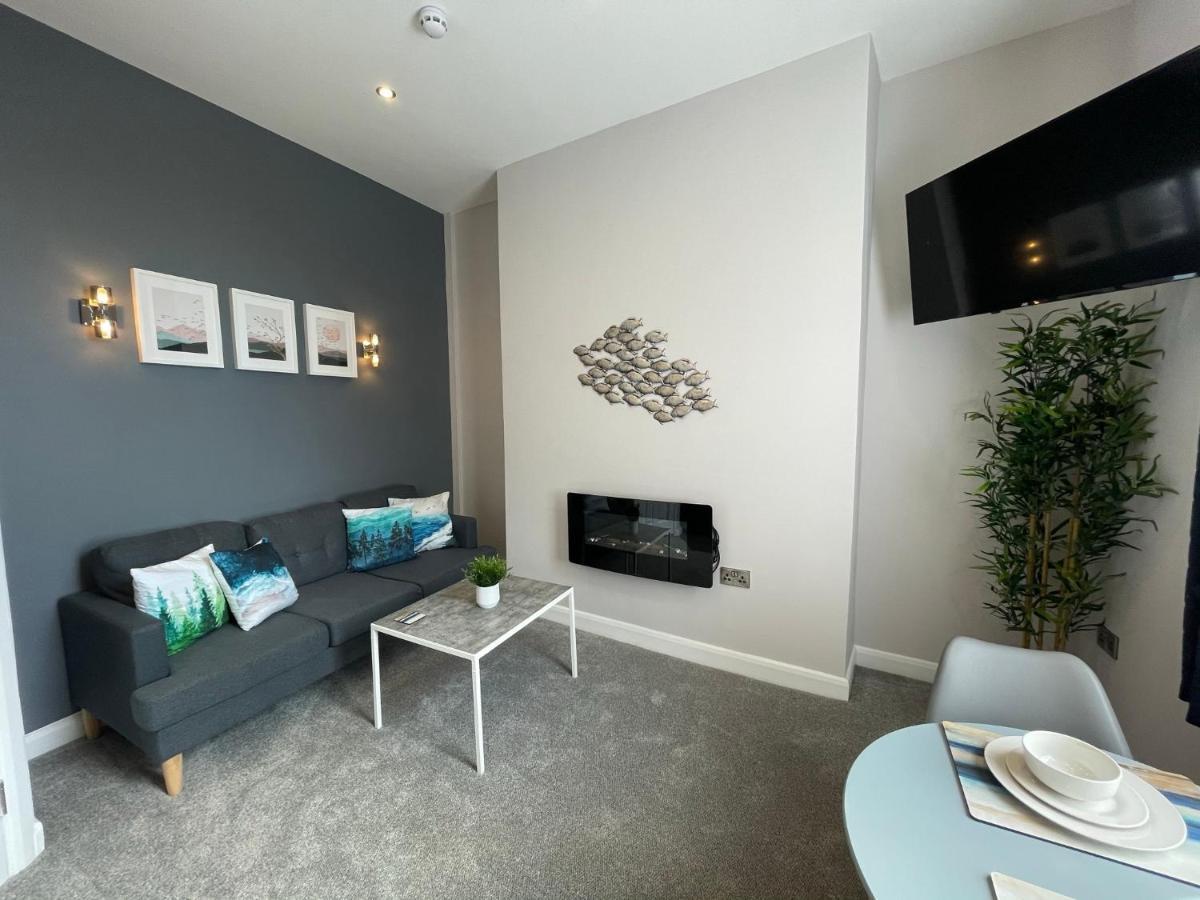 The Marlborough Sea View Holiday Apartments Скарборо Екстер'єр фото